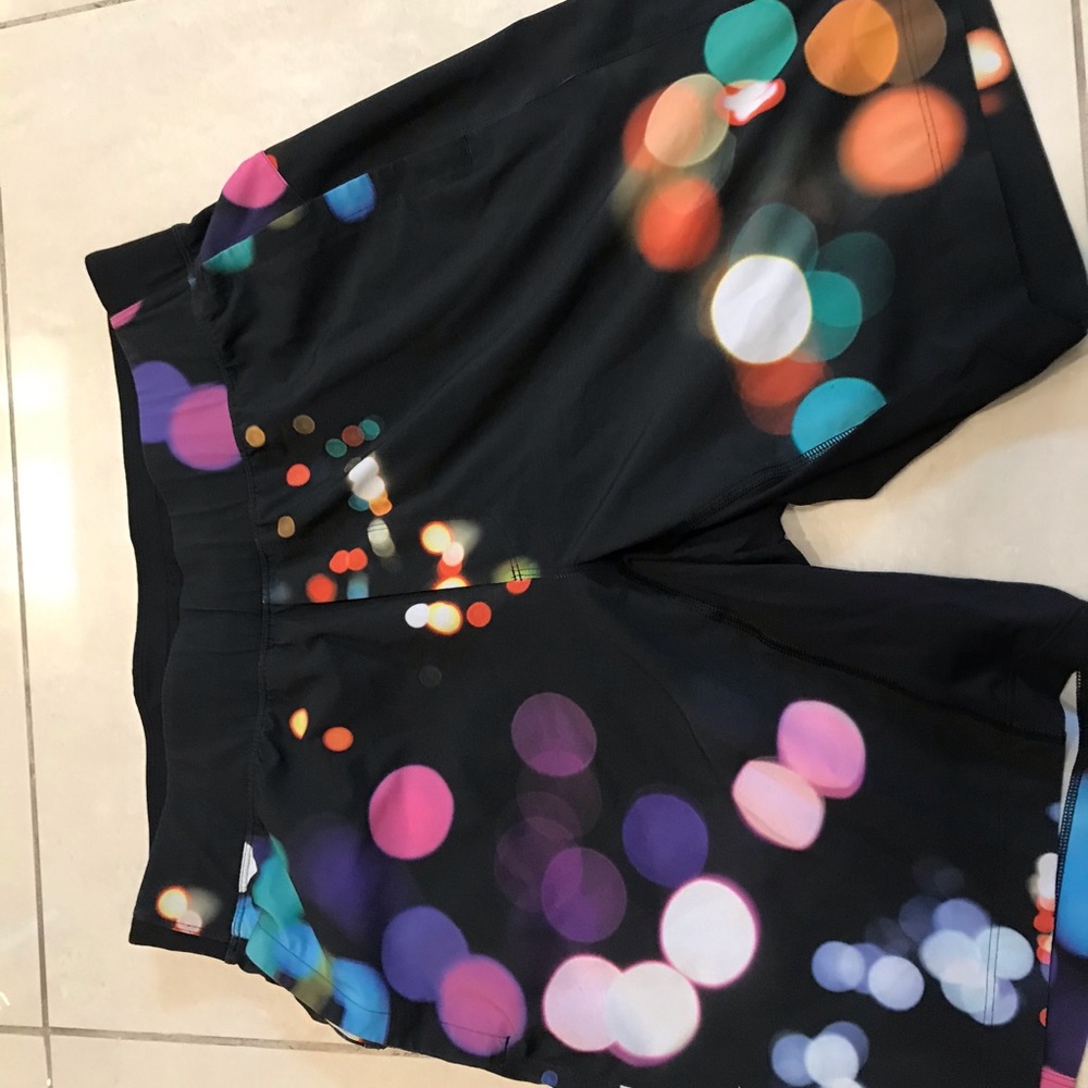 Men’s Large Lululemon Athletic Shorts